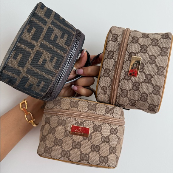 Fendi Black and Brown Toiletry Bag - Picture 4 of 5